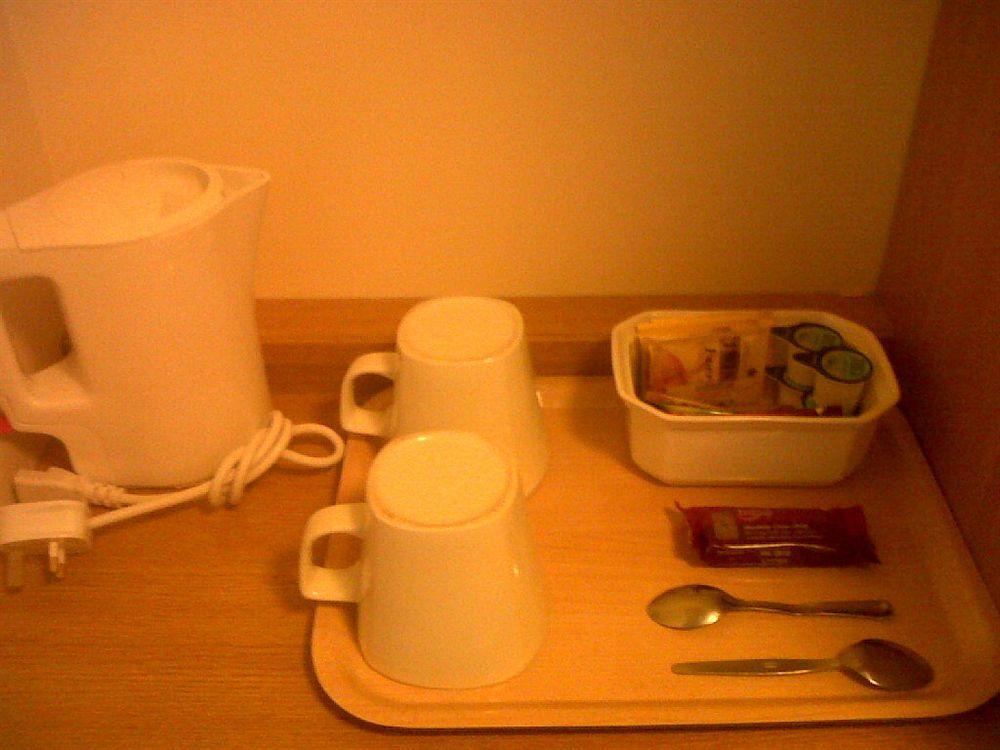 Days Inn Michaelwood M5 Falfield Bagian luar foto